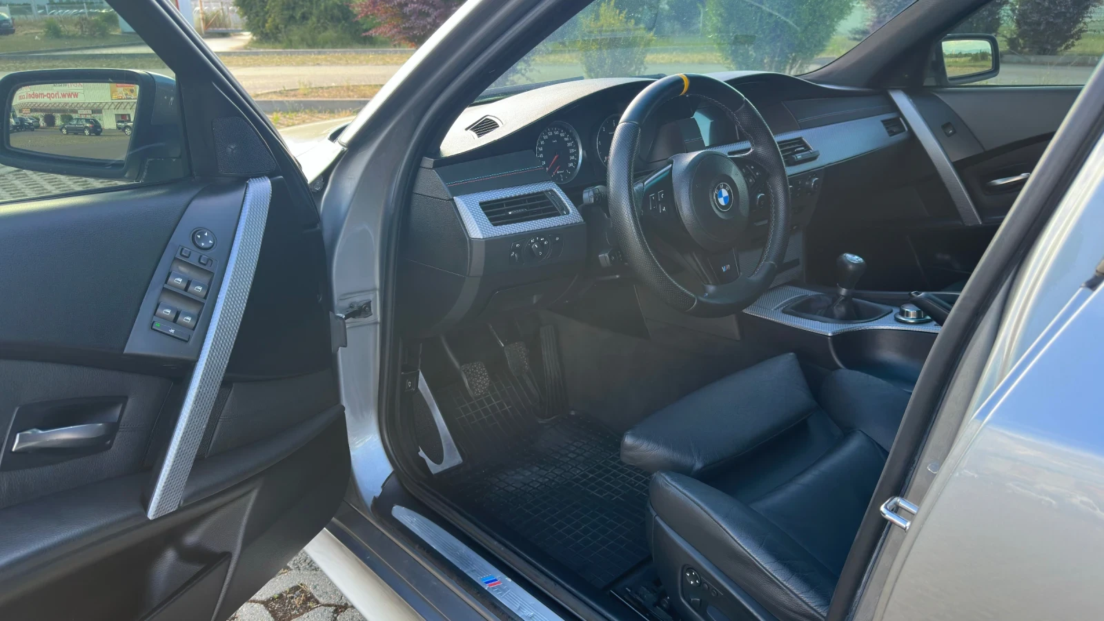 BMW 530 BMW E61 | RWD | MT, снимка 12 - Автомобили и джипове - 56352653