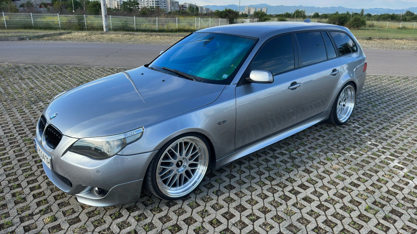 BMW 530 BMW E61 | RWD | MT, снимка 13 - Автомобили и джипове - 56352653