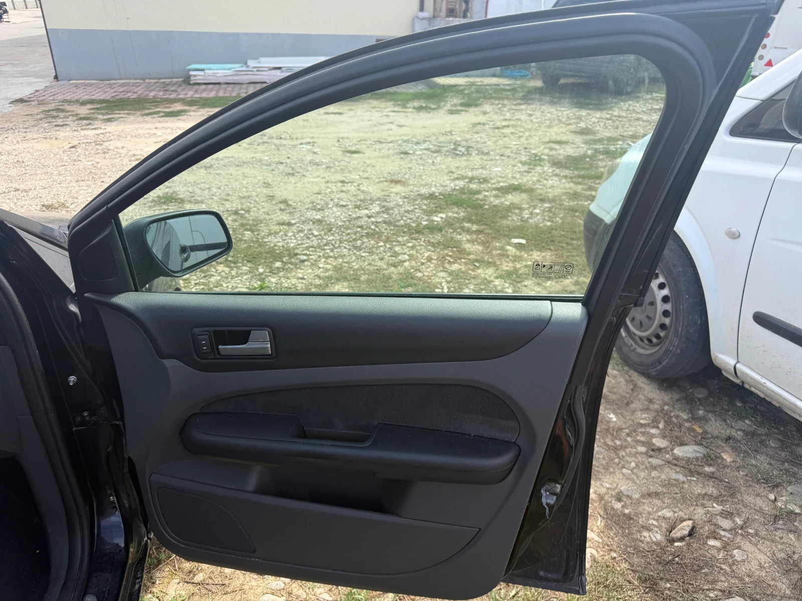 Ford Focus Chia 1.6 , снимка 6 - Автомобили и джипове - 56583933