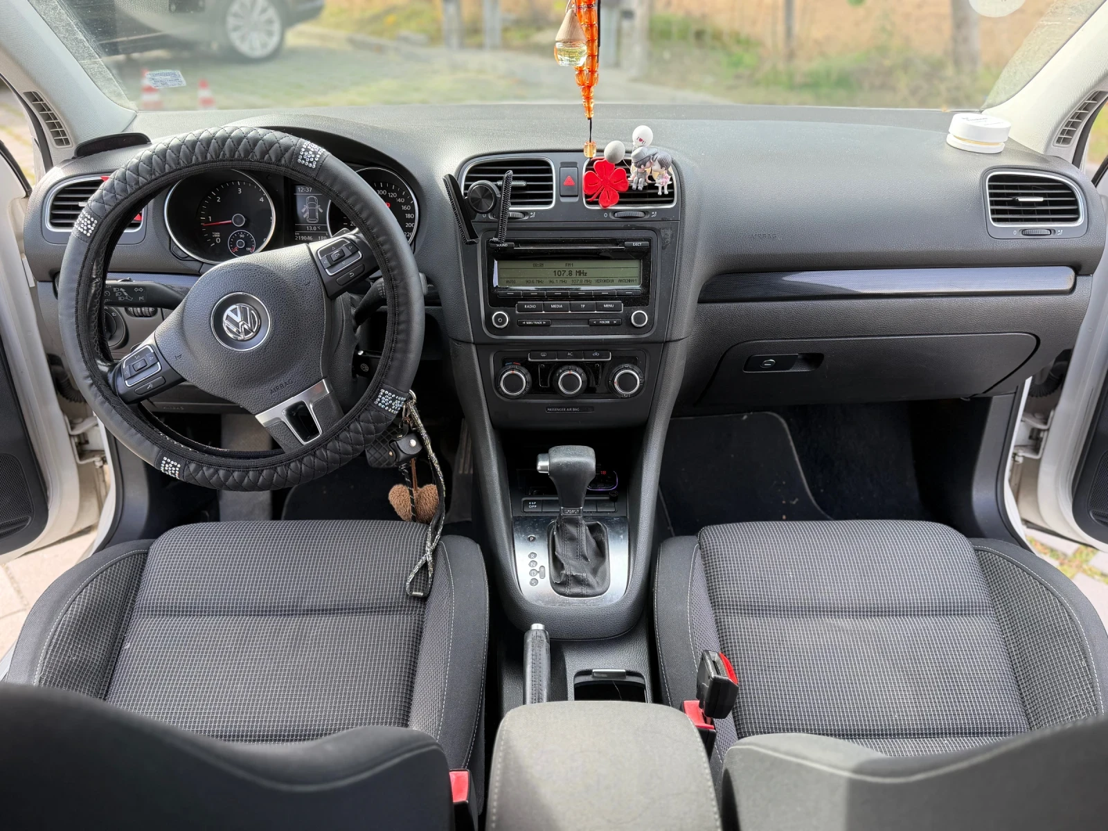 VW Golf, снимка 8 - Автомобили и джипове - 56701160