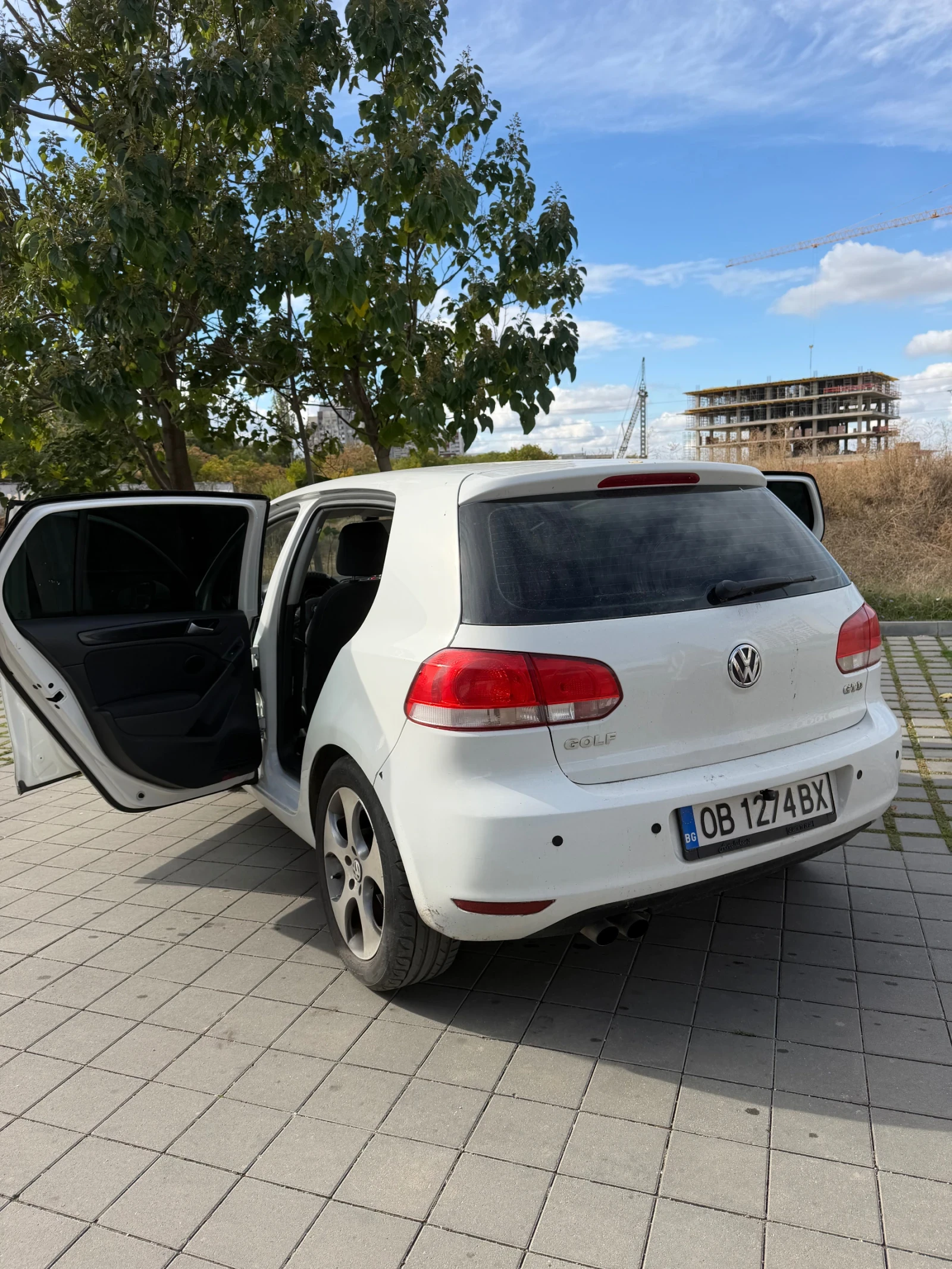 VW Golf, снимка 12 - Автомобили и джипове - 56701160