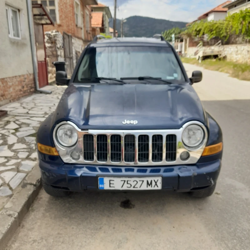 Jeep Cherokee, снимка 4 - Автомобили и джипове - 47303831