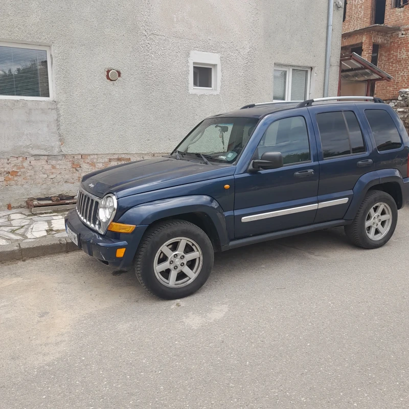 Jeep Cherokee, снимка 2 - Автомобили и джипове - 47303831