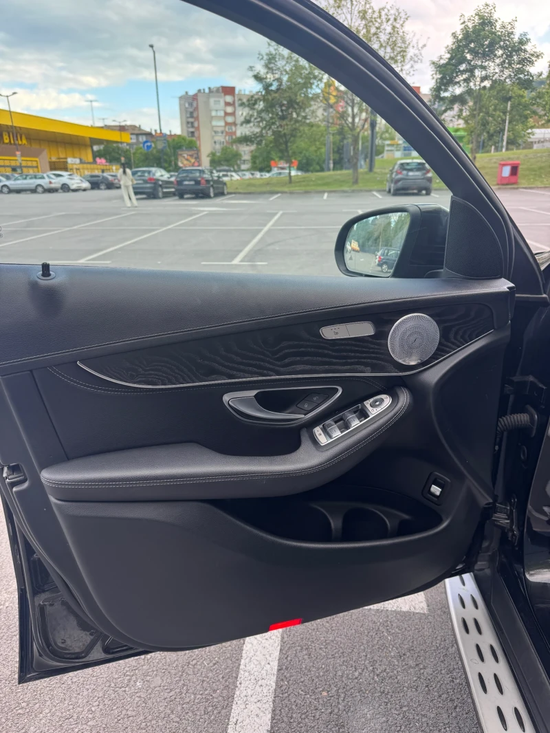 Mercedes-Benz GLC 220 4matic AMG FULL, снимка 12 - Автомобили и джипове - 50283302