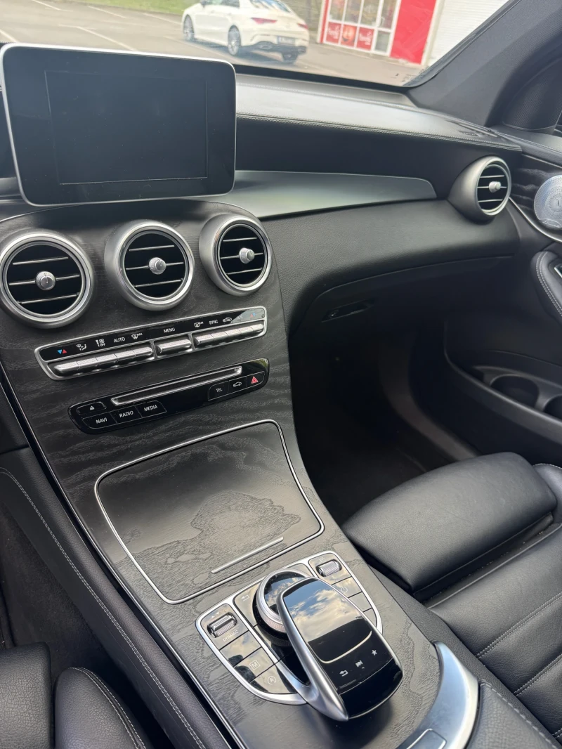 Mercedes-Benz GLC 220 4matic AMG FULL, снимка 15 - Автомобили и джипове - 50283302