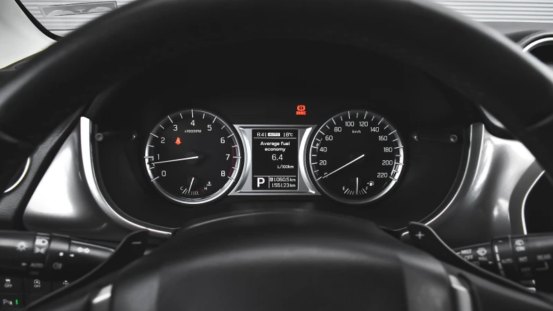 Suzuki Vitara 1.6 VVT 4x4 Automatic, снимка 14 - Автомобили и джипове - 52036423