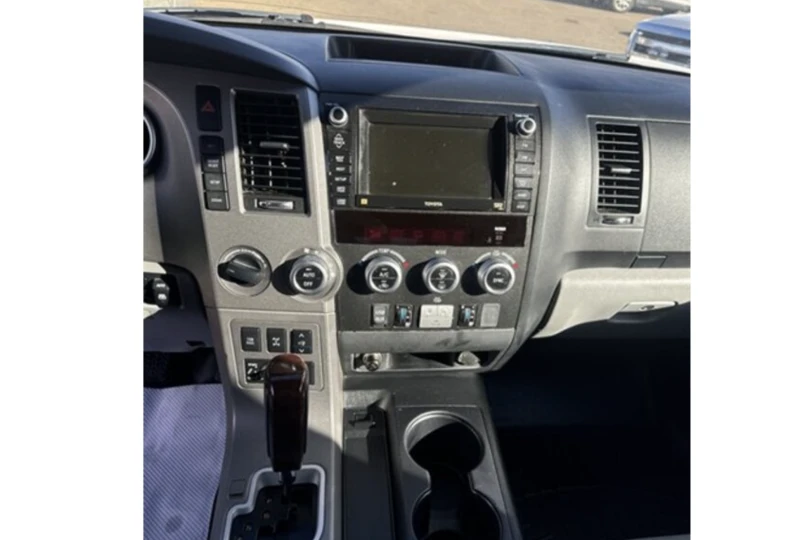 Toyota Sequoia Platinum* АВТОКРЕДИТ* , снимка 14 - Автомобили и джипове - 52749833