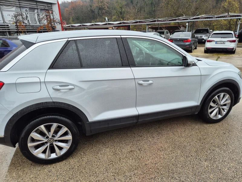 VW T-Roc 1.5TSI/AUTOMATIC, снимка 8 - Автомобили и джипове - 52561825
