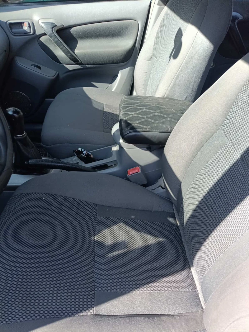 Toyota Rav4 4х4, снимка 7 - Автомобили и джипове - 53595944