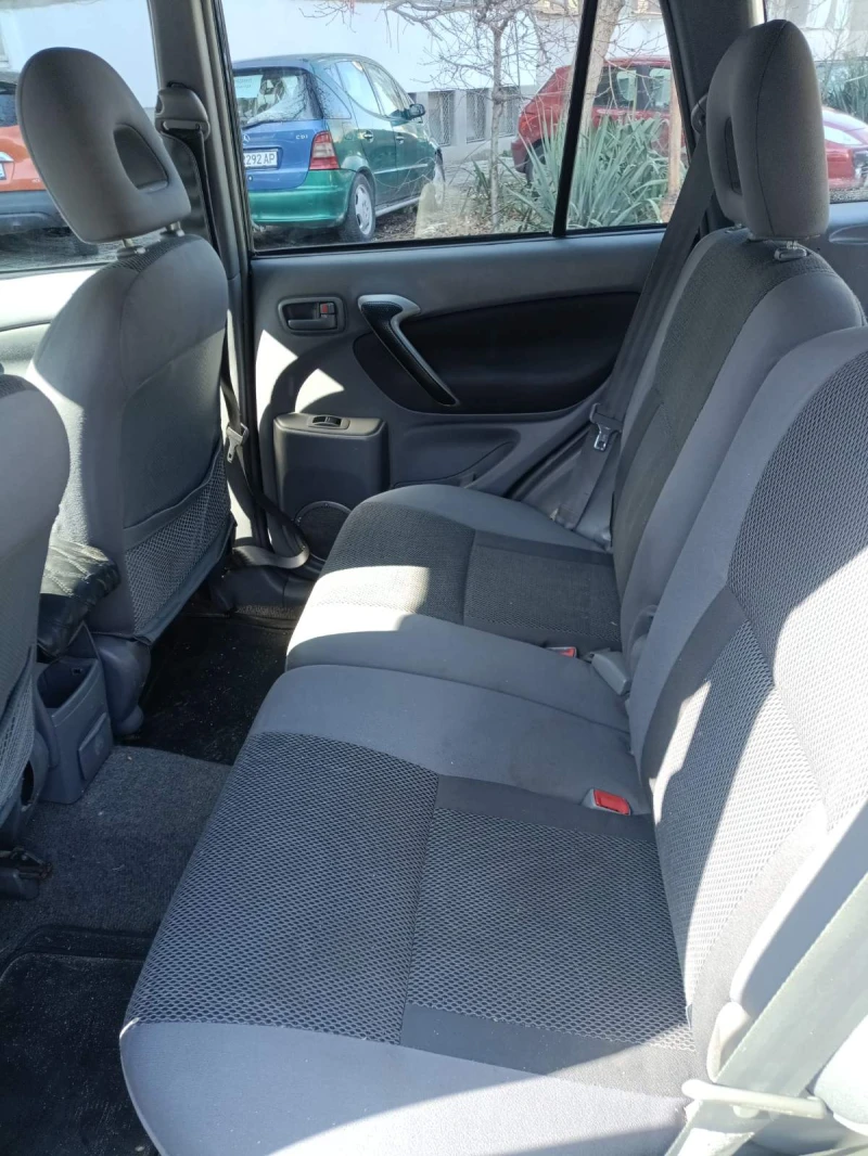 Toyota Rav4 4х4, снимка 8 - Автомобили и джипове - 53595944