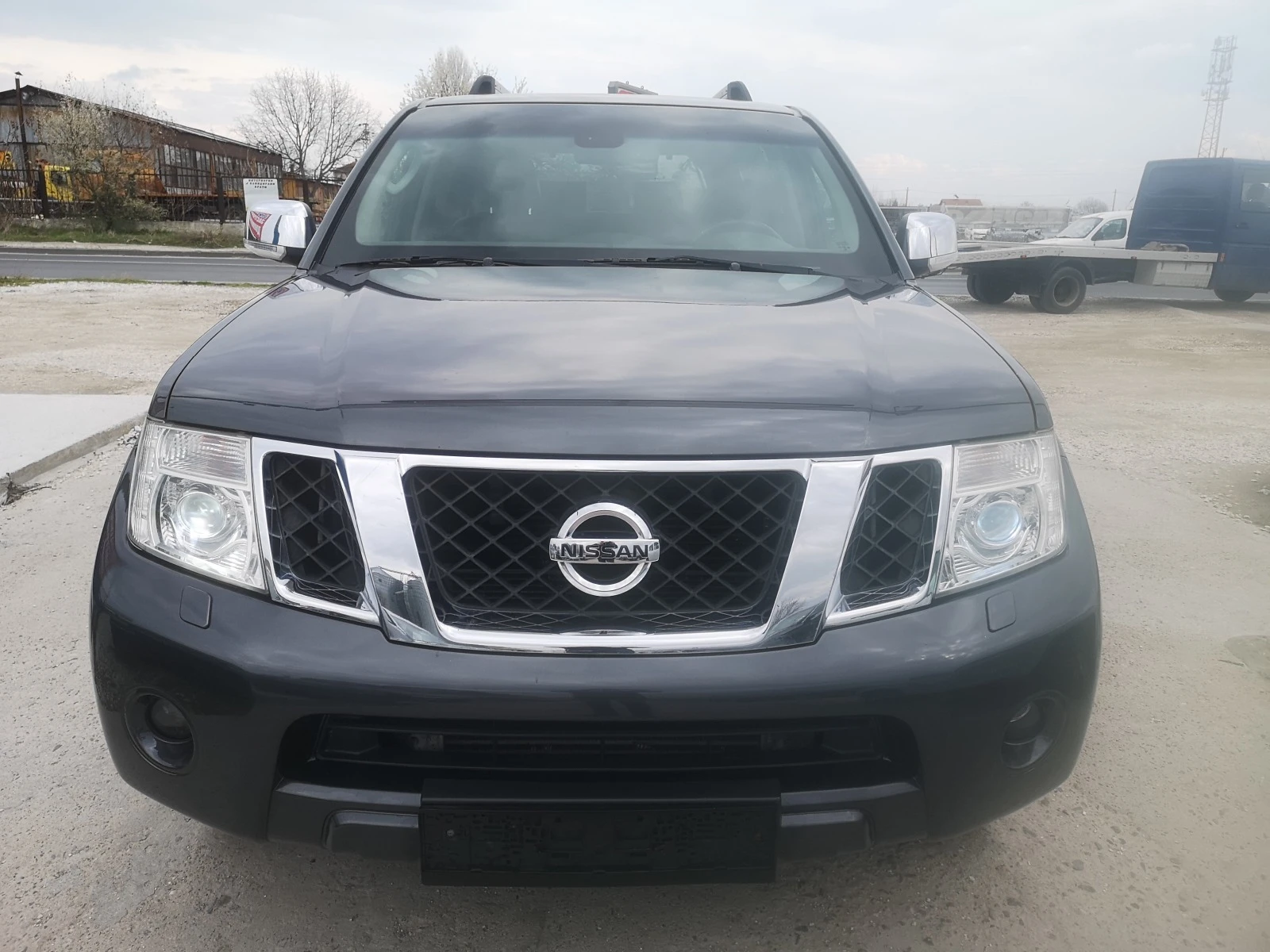 Nissan Pathfinder 3.0/v6 240kcFACE - изображение 2