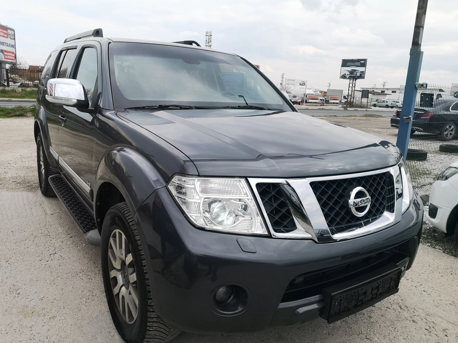 Nissan Pathfinder 3.0/v6 240kcFACE - изображение 3