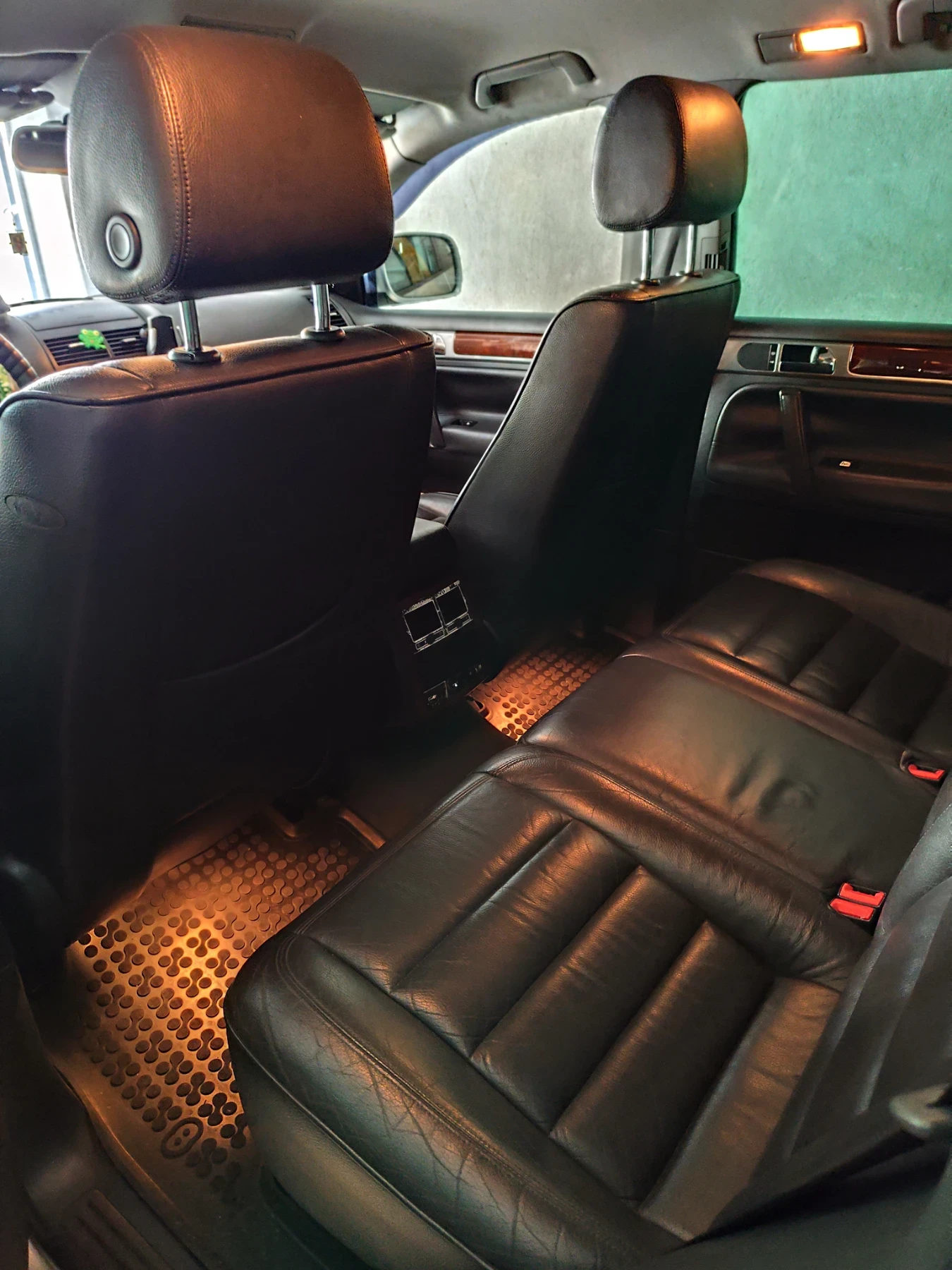 VW Touareg R5 - изображение 10