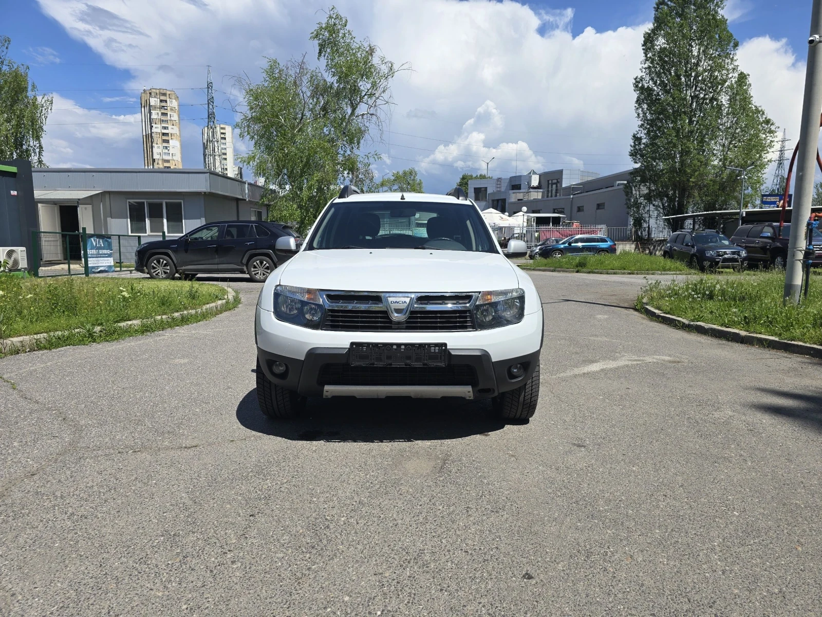 Dacia Duster 1.5 DCI/4X4/LAUREATE/110KC - изображение 2