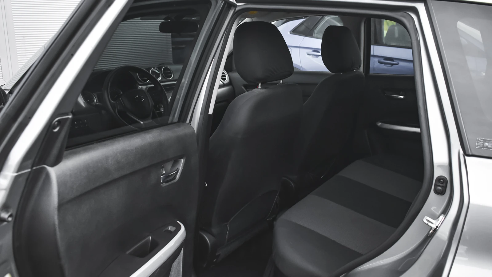 Suzuki Vitara 1.6 VVT 4x4 Automatic - изображение 9