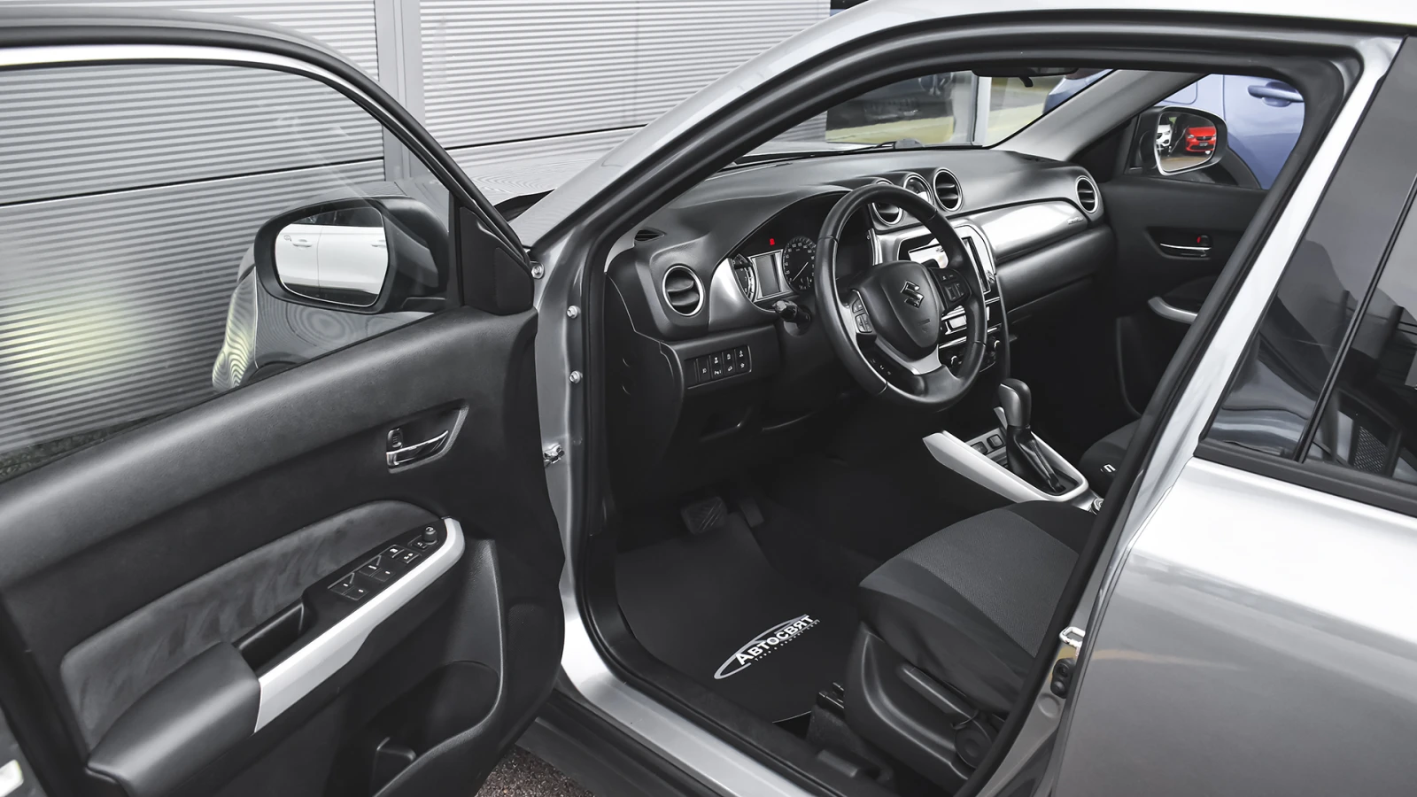 Suzuki Vitara 1.6 VVT 4x4 Automatic - изображение 8