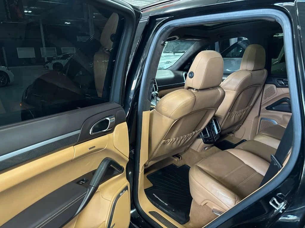 Porsche Cayenne * Turbo AWD| V8| NAV| BURMESTER| CARAMELSEATS| PAN - изображение 8