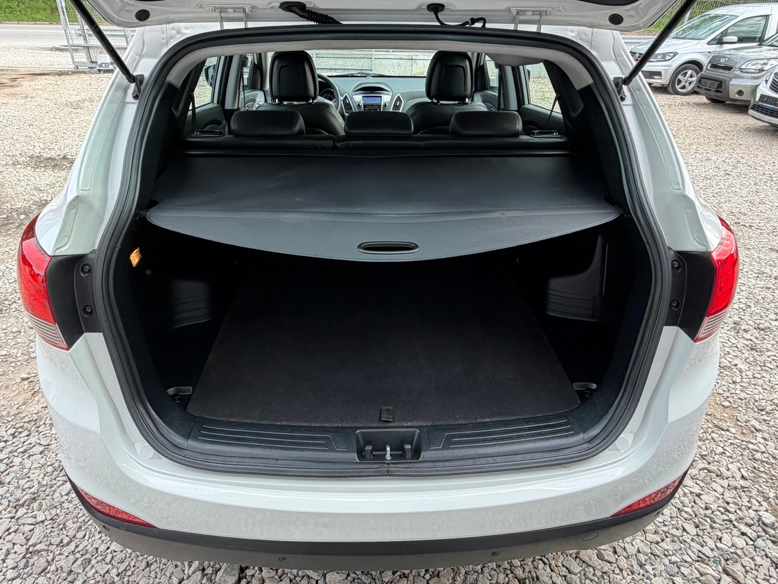 Hyundai IX35 2.0BENZIN* GAZ* 4x4* TOP, снимка 8 - Автомобили и джипове - 54390404