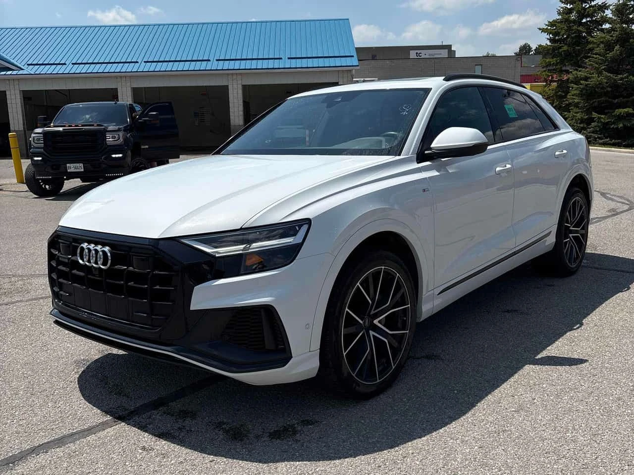 Audi Q8 | Progressiv | DISTRONIC | 360 | ОБДУХВАНЕ | 