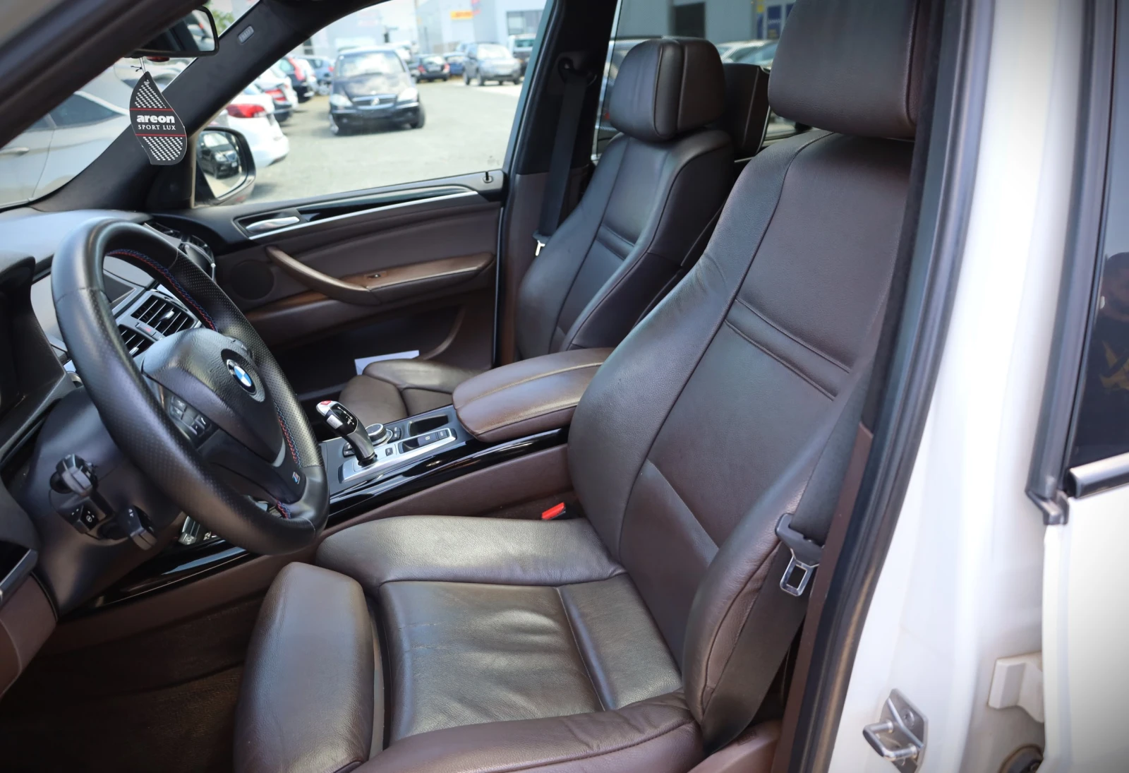 BMW X5 4.8 IS, снимка 12 - Автомобили и джипове - 54677432