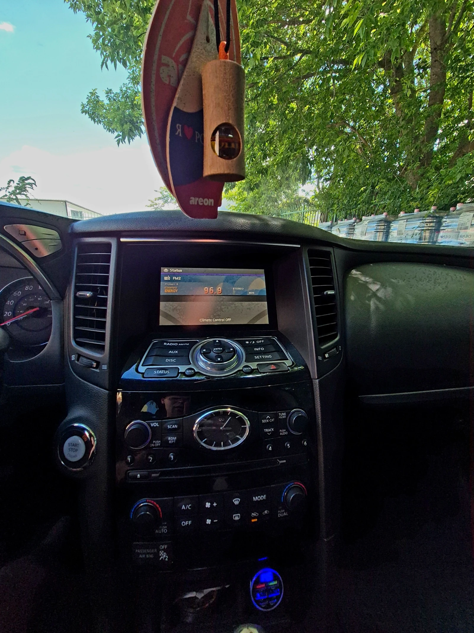 Infiniti Fx 35, снимка 11 - Автомобили и джипове - 54754943