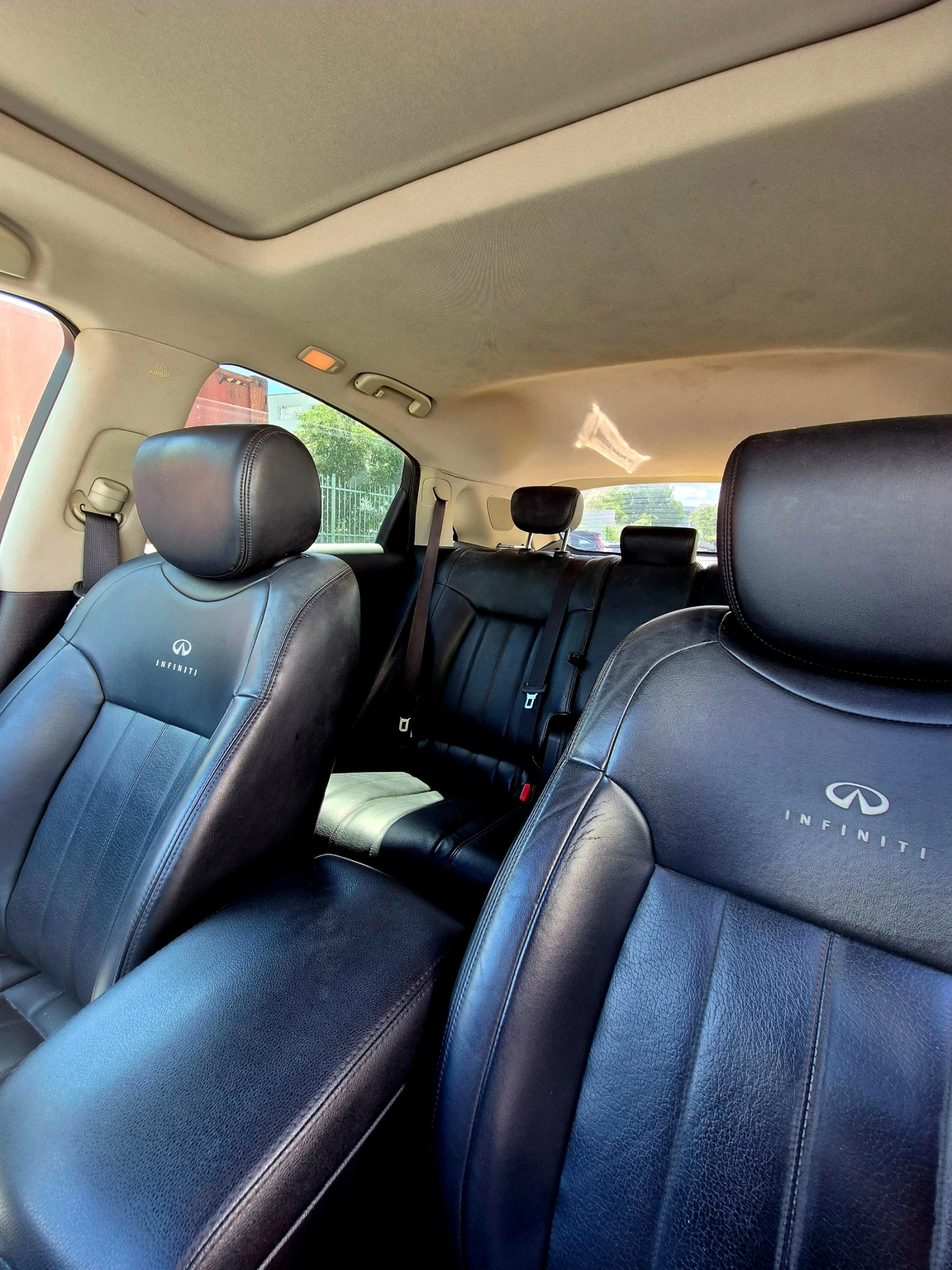Infiniti Fx 35, снимка 10 - Автомобили и джипове - 54754943
