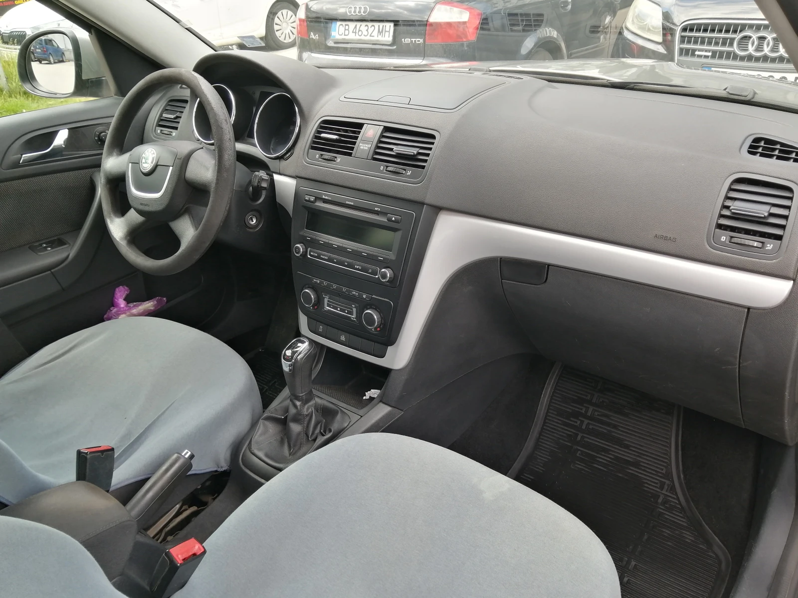 Skoda Yeti Амбишън, снимка 6 - Автомобили и джипове - 55051368