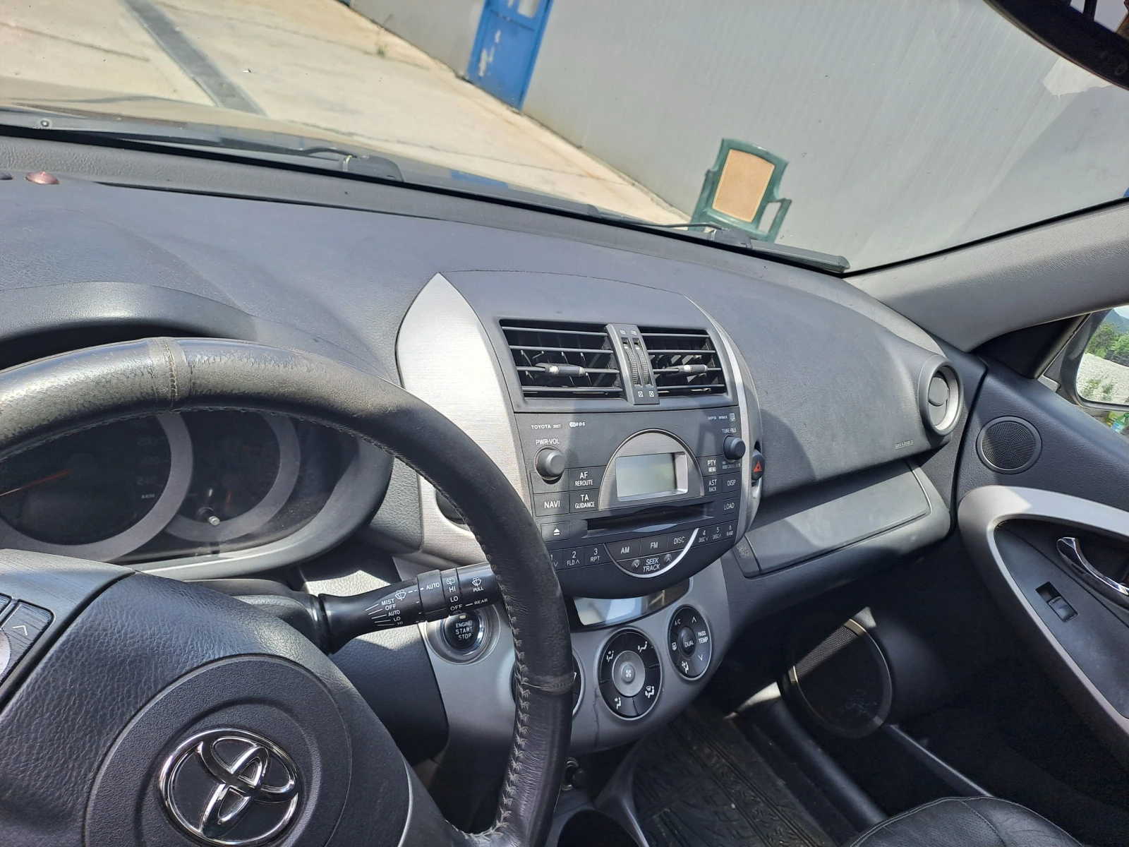 Toyota Rav4 177ks 6sk, снимка 6 - Автомобили и джипове - 55143336