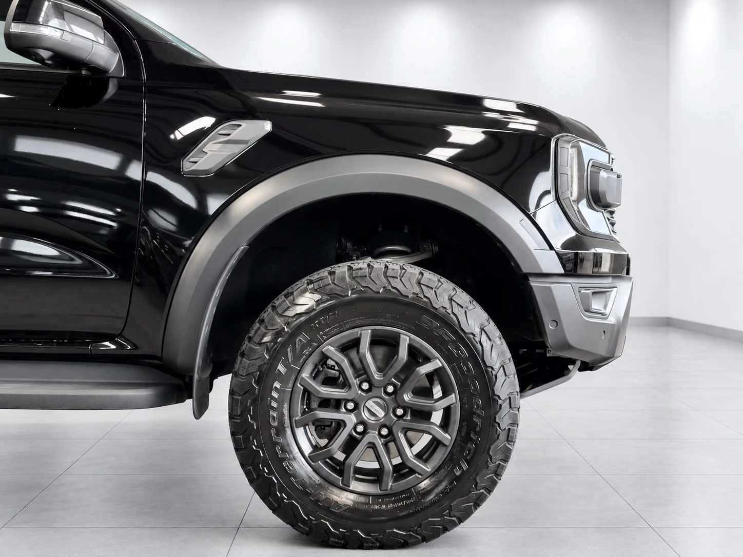 Ford Raptor * MATRIX LIGHTS* B&O* 360* ЕЛ.ЩОРА* , снимка 3 - Автомобили и джипове - 56322397