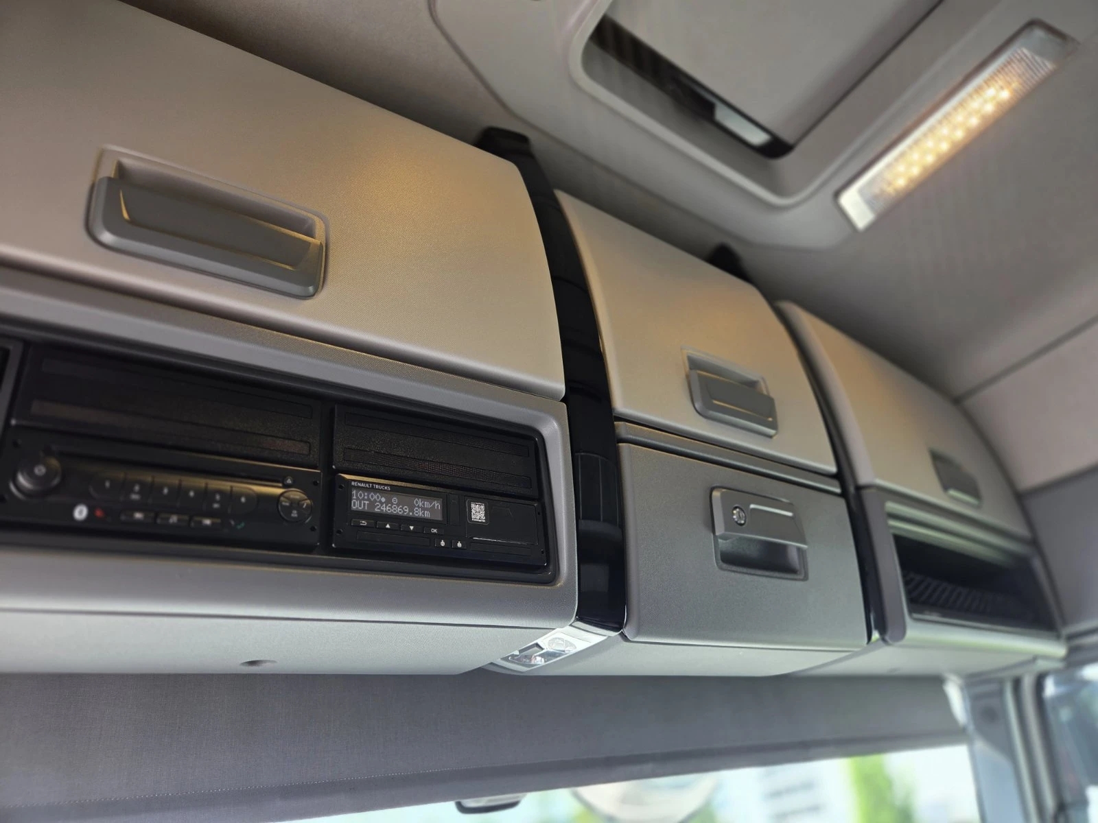 Renault T HSC - 1г гаранция - изображение 8