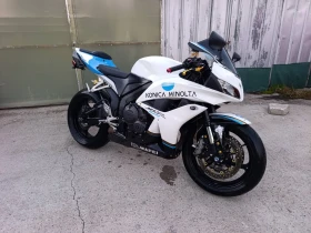 Обява за продажба на Honda Cbr 600RR A2 А2 А2  ~10 300 лв. - изображение 1 | Auto.bg Обява за продажба на Honda Cbr 600RR A2 А2 А2  ~10 300 лв. - изображение 1