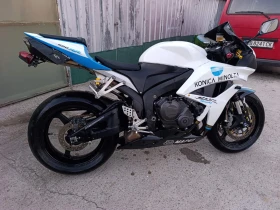 Обява за продажба на Honda Cbr 600RR A2 А2 А2  ~10 300 лв. - изображение 3 | Auto.bg Обява за продажба на Honda Cbr 600RR A2 А2 А2  ~10 300 лв. - изображение 3