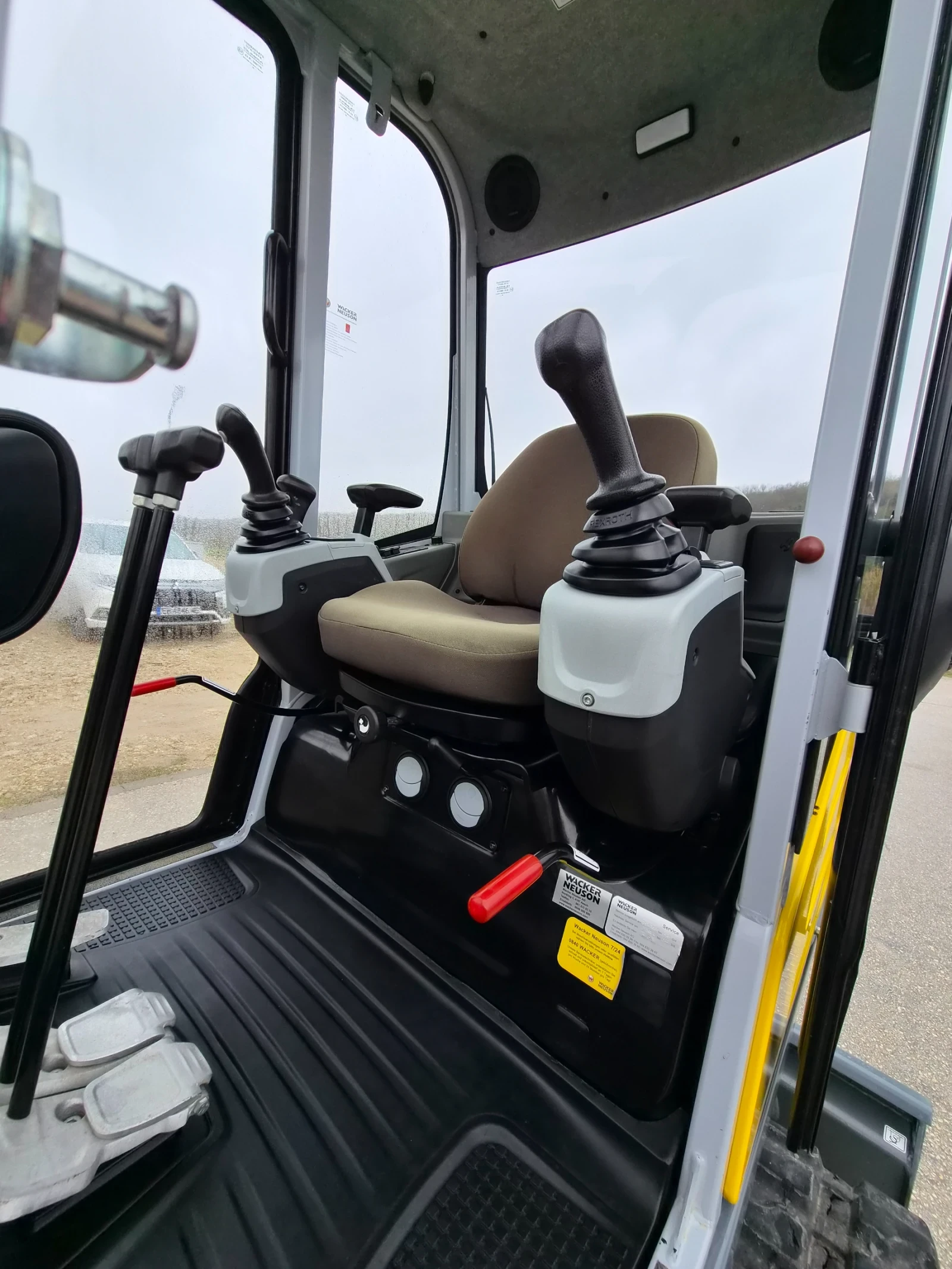 Багер Wacker NEUSON ET24/2.4т/465м.ч/Хидр.бързосмяна+ POWERTILT, снимка 11 - Индустриална техника - 54130503