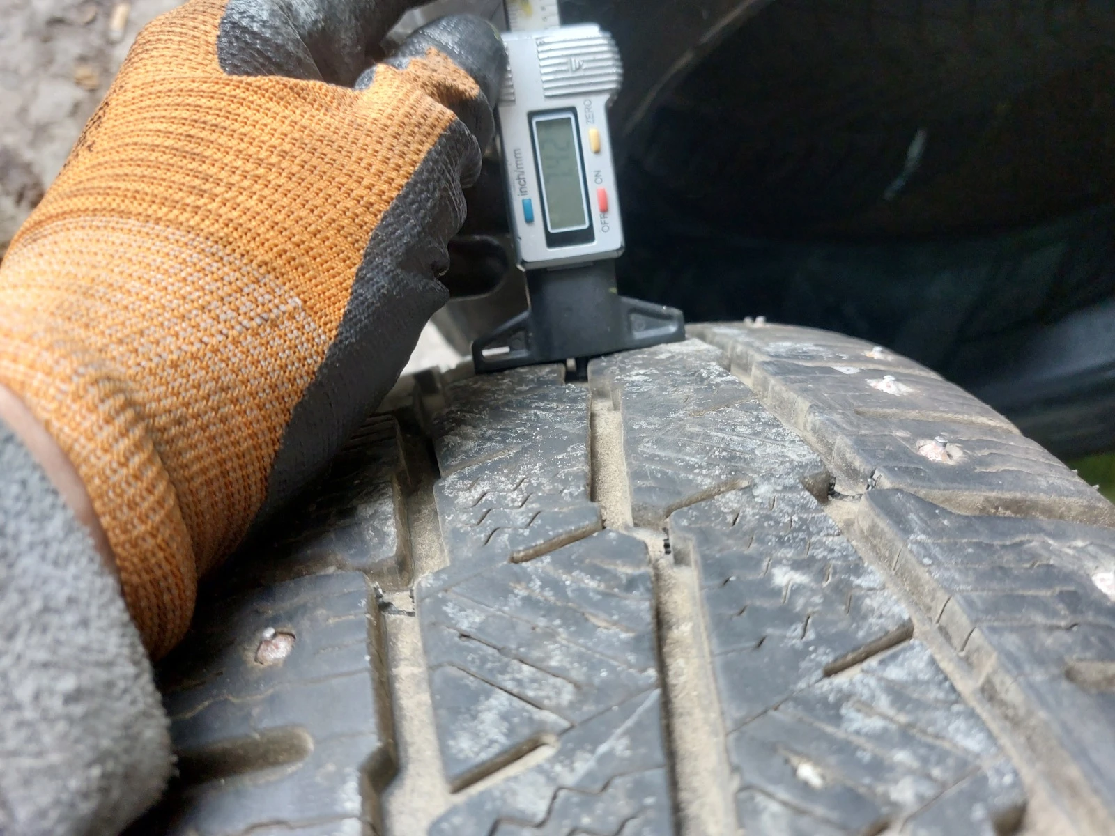 ���� 215/65R16 | Mobile.bg � ����������� 4