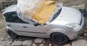 Ford Fiesta 1.4i MK5 На части, снимка 2