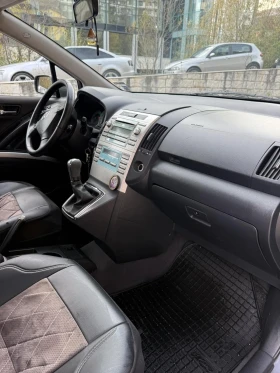 Toyota Corolla verso, снимка 13
