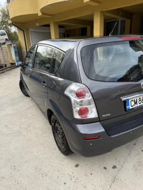Toyota Corolla verso, снимка 1