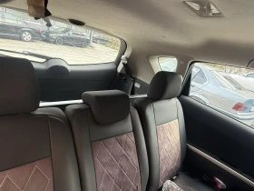 Toyota Corolla verso, снимка 17