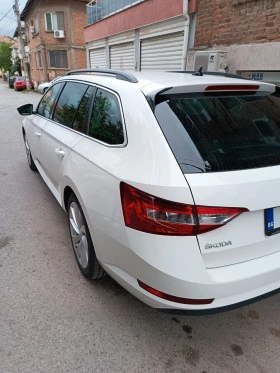 Skoda Superb, снимка 3