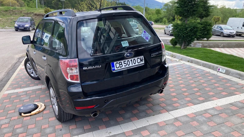 Subaru Forester 2.0i 4x4 NAVI Газ-бензин, снимка 4 - Автомобили и джипове - 47080390