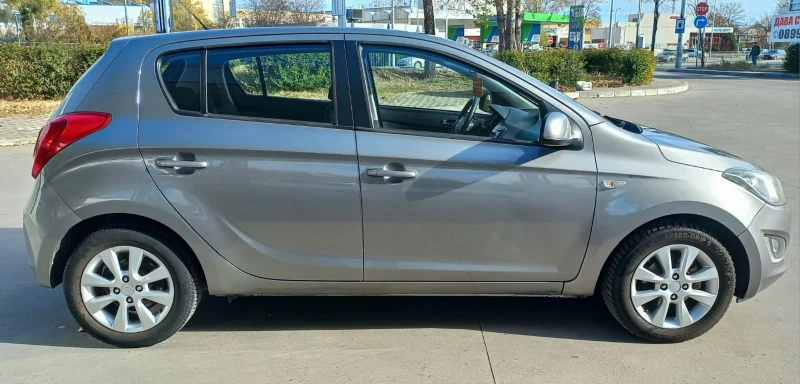 Hyundai I20 1.25i, снимка 5 - Автомобили и джипове - 48104973