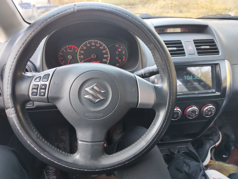 Suzuki SX4 1.6i, снимка 9 - Автомобили и джипове - 48741831