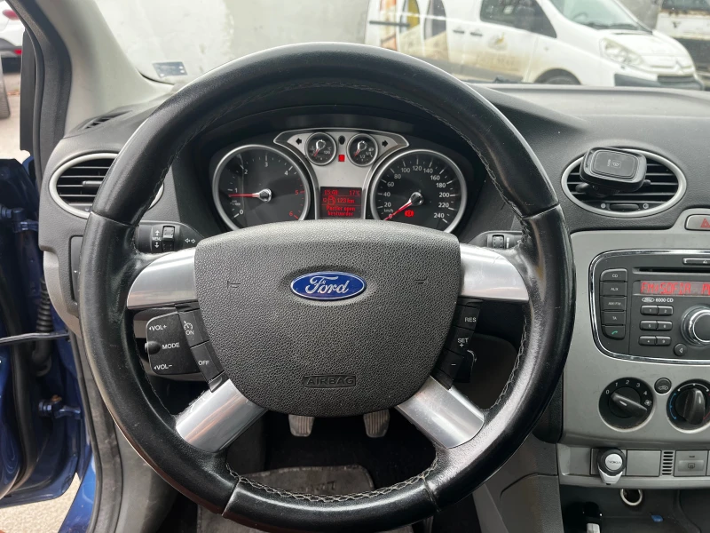 Ford Focus 1.6 TDCI, снимка 12 - Автомобили и джипове - 48808930