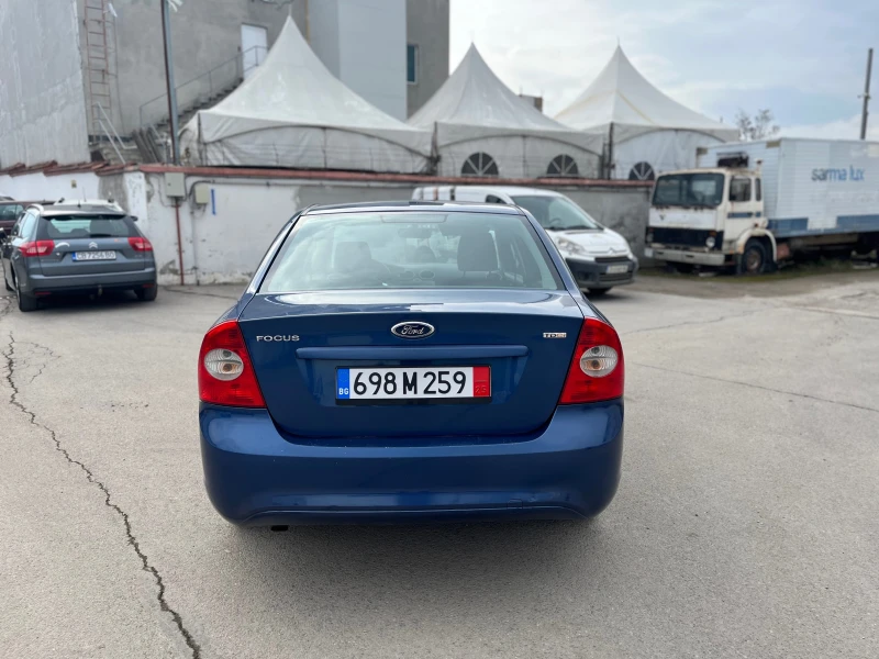 Ford Focus 1.6 TDCI, снимка 5 - Автомобили и джипове - 48808930