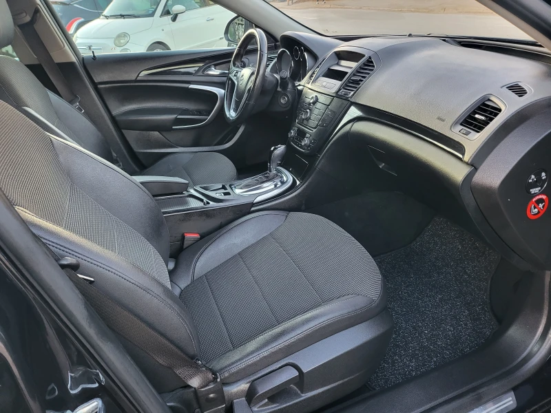 Opel Insignia 2.0CDTI COSMO, снимка 12 - Автомобили и джипове - 51508451