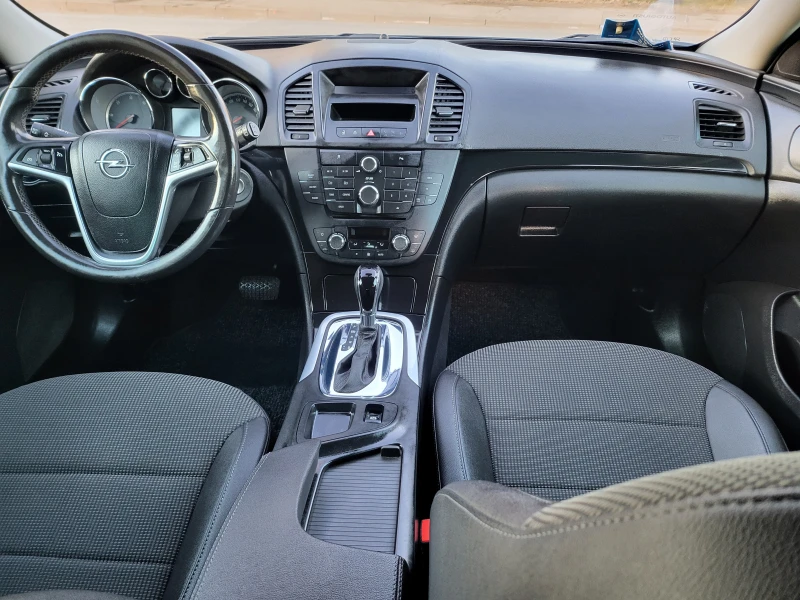 Opel Insignia 2.0CDTI COSMO, снимка 14 - Автомобили и джипове - 51508451