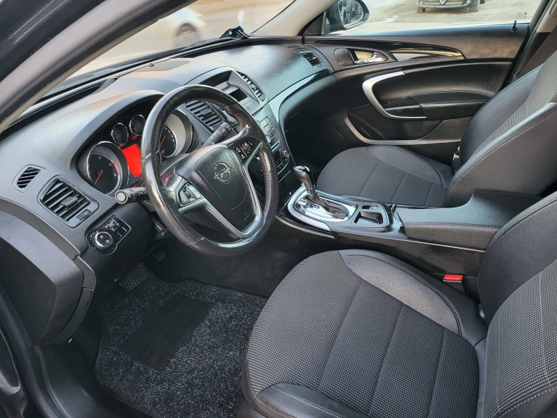 Opel Insignia 2.0CDTI COSMO, снимка 11 - Автомобили и джипове - 51508451
