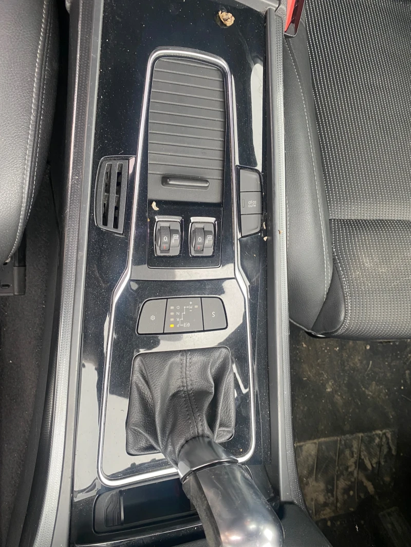 Peugeot 508 2.0хди автомат, снимка 3 - Автомобили и джипове - 52698991