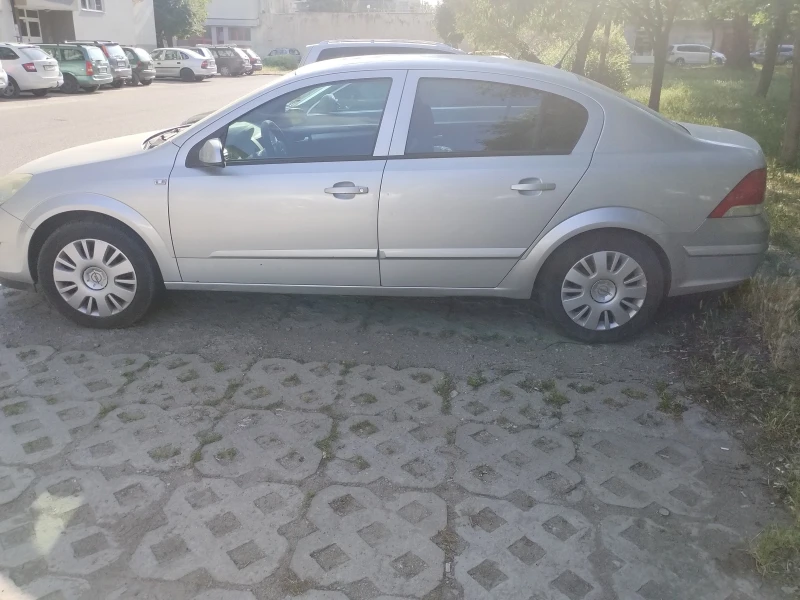 Opel Astra, снимка 4 - Автомобили и джипове - 50731041