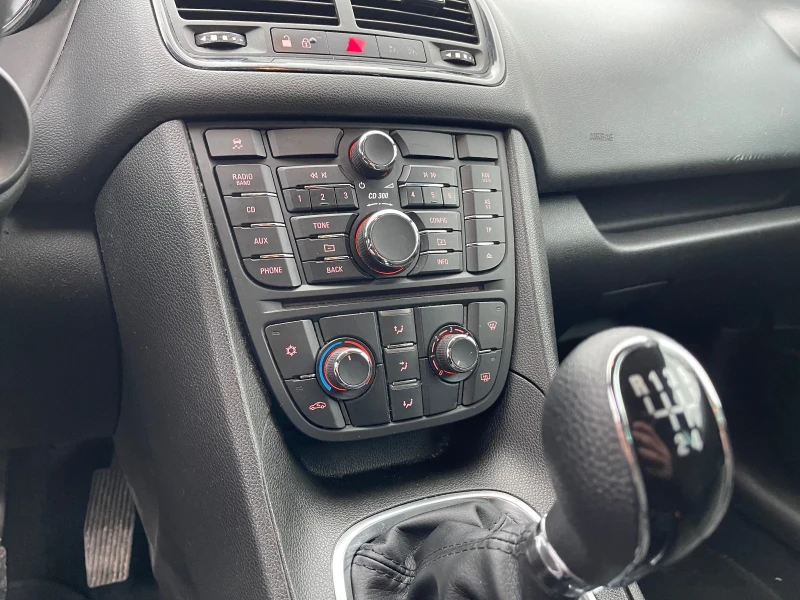 Opel Meriva  2011 1.4 100kс, снимка 7 - Автомобили и джипове - 52929385